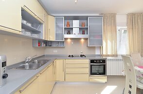 Apartment 1966