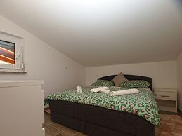 Apartment 1975
