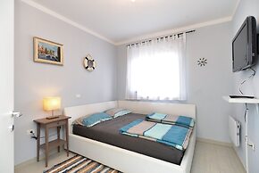Apartment 1977