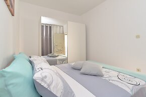 Apartment 1983