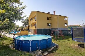 Apartment 1984