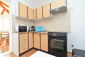 Apartment 1985