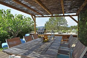 Villa in Frejus With Pool Near Beach
