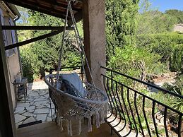 Villa in Frejus With Pool Near Beach
