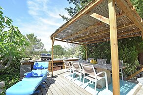 Villa in Frejus With Pool Near Beach