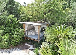 Villa in Frejus With Pool Near Beach