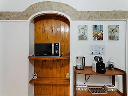 Belvilla by OYO Pleasant Apartment With Courtyard