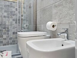 Belvilla by OYO Pleasant Apartment With Courtyard
