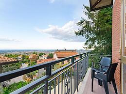 Belvilla by OYO Pleasant Apartment With Courtyard