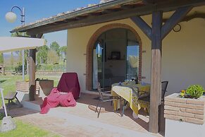 Bucine Hideaway With Pool