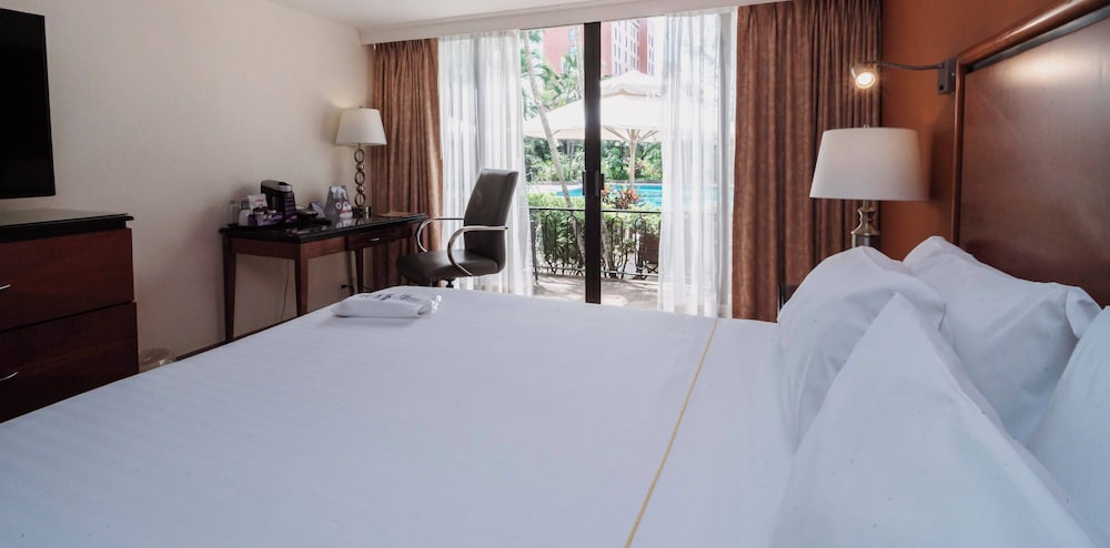 HS HOTSSON Hotel Tampico