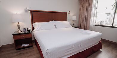 HS HOTSSON Hotel Tampico