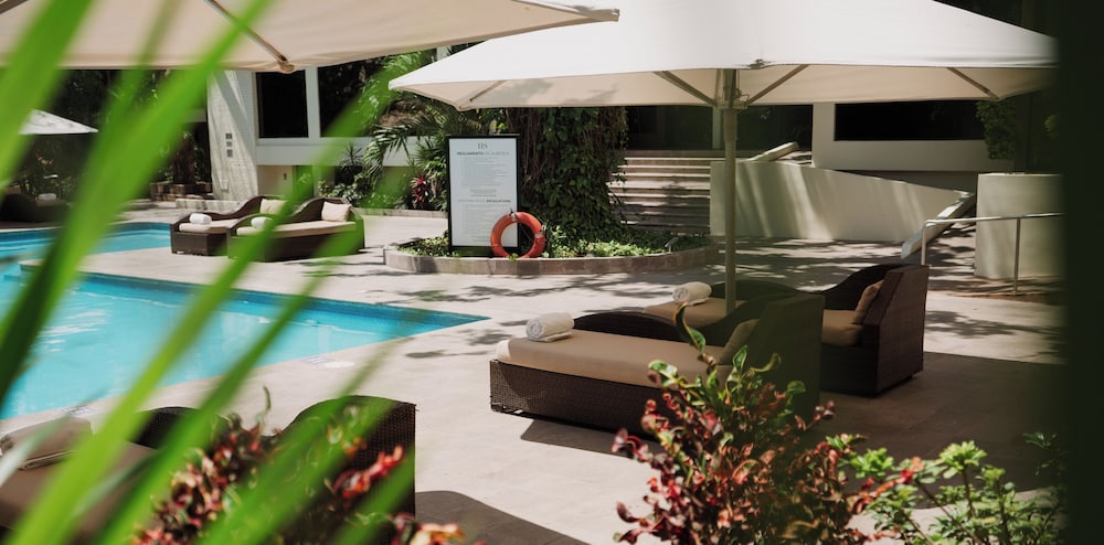 HS HOTSSON Hotel Tampico