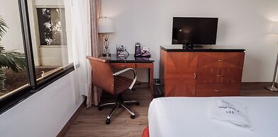 HS HOTSSON Hotel Tampico