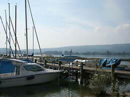 Cozy Apartment in Moos near Lake Constance