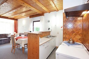 Apartment in Armsfeld With Pool