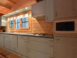 Peaceful Chalet Retreat