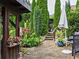 Rustic Holiday Home With Balcony