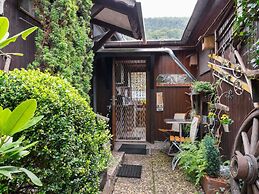 Rustic Holiday Home With Balcony