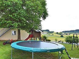 Ferienhaus mit Garten in Waldnahe