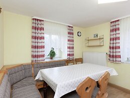 Ferienhaus mit Garten in Waldnahe