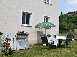 Ferienhaus mit Garten in Waldnahe