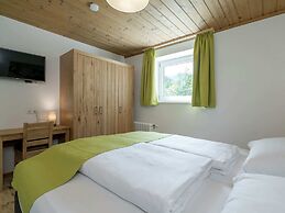 Luxurious Holiday Home With Terrace