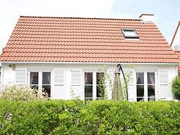Holiday Home in De Haan Near Beach