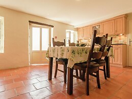 Cottage in Wine Country