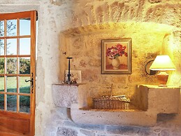 Forest Hideaway in Saint-caprais