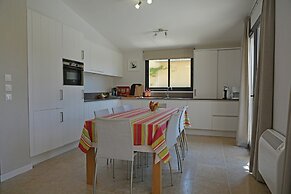 Villa in Malaucene Near Mount Ventoux