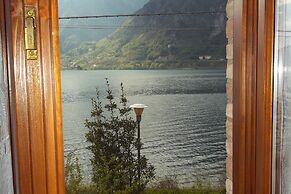 Lakeside Living With Adventure
