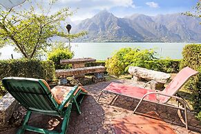 Lakeside Living With Adventure