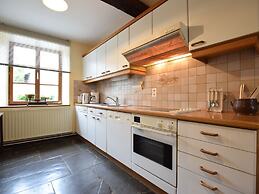 Cozy Weris Cottage Retreat