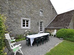 Cozy Weris Cottage Retreat