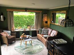 Chalet With Balcony in Veluwe
