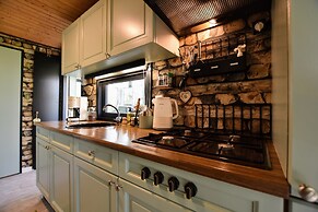 Chalet With Balcony in Veluwe
