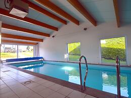 Sunny Cottage With Pool