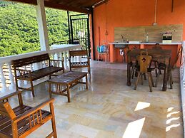 Nature Retreat in Testico