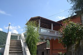 Nature Retreat in Testico