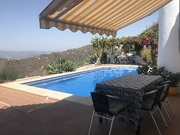 Villa in Arenas With Mediterranean Views