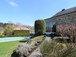 Spacious Home With Garden