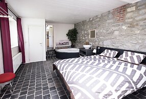 Mansion in Hastiere par Dela With Pool