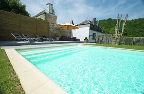 Mansion in Hastiere par Dela With Pool