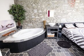 Mansion in Hastiere par Dela With Pool