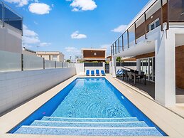 Sunny Villa With Private Pool