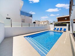 Sunny Villa With Private Pool