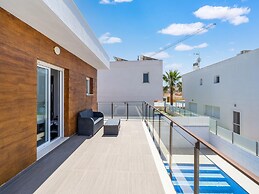 Sunny Villa With Private Pool