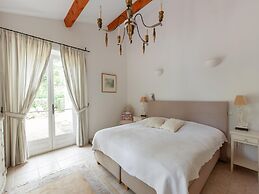 Beachside Bliss in Gassin