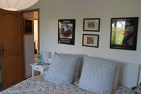 Villa in Languedoc With Pool Near Historic Cities